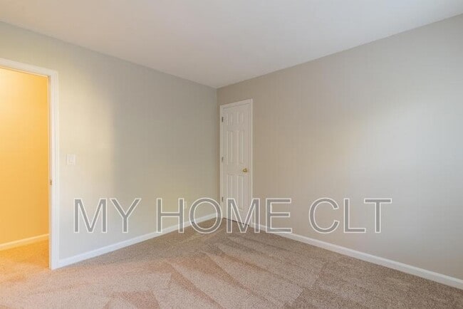 Building Photo - 12417 Ivey Creek Dr