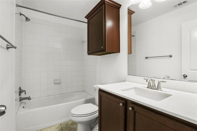 Building Photo - 18105 Bandelier Dr