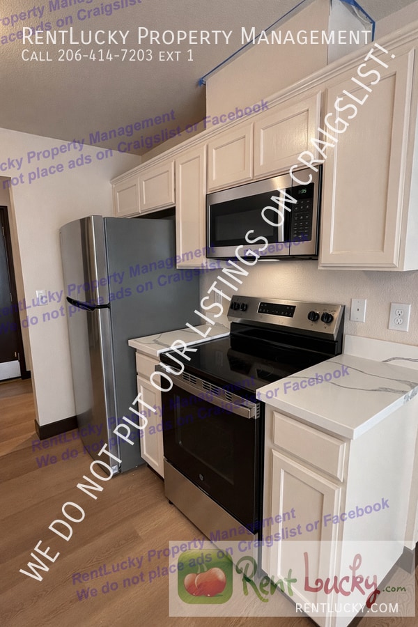 Building Photo - 104 167th St E