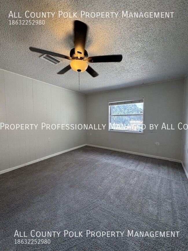 Building Photo - WOW! 4 Bedroom Home in Lake Wales for Rent