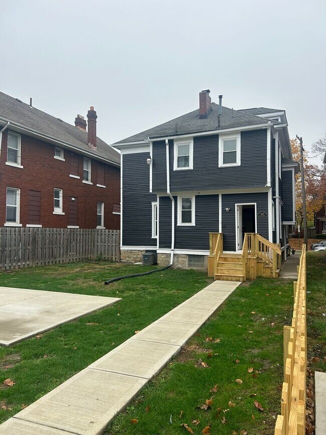 Building Photo - 1837 N 4th St