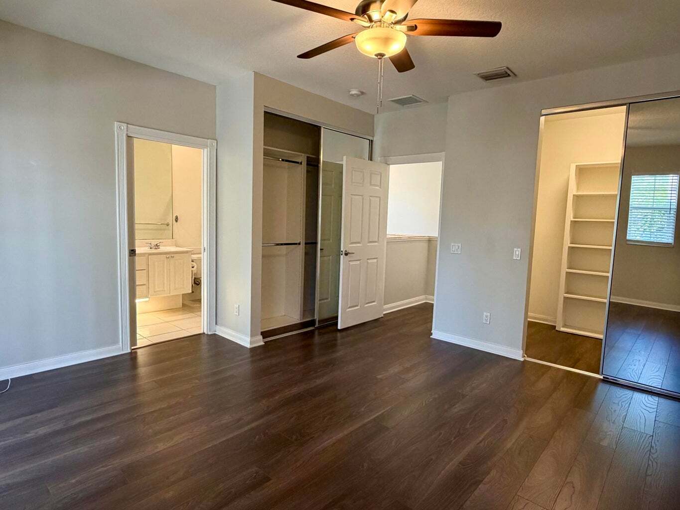 Building Photo - 3200 W Community Dr