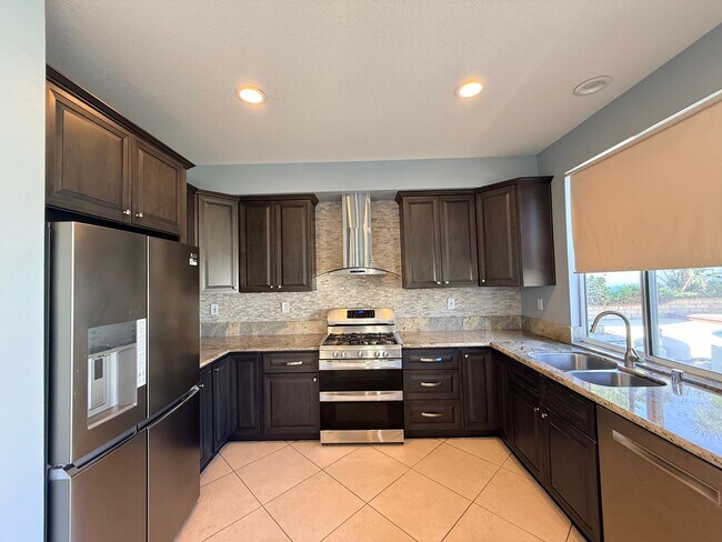 Building Photo - Stunning 5-Bedroom Pool Home in Corona is now available for rent