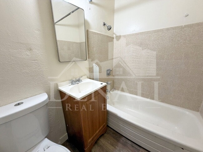 Building Photo - 1211 W Apache Trail