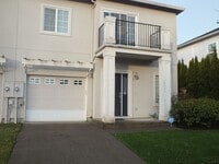 Building Photo - Spacious 2-Bedroom, 2-Bath Townhome with Primary Suite in Happy Valley