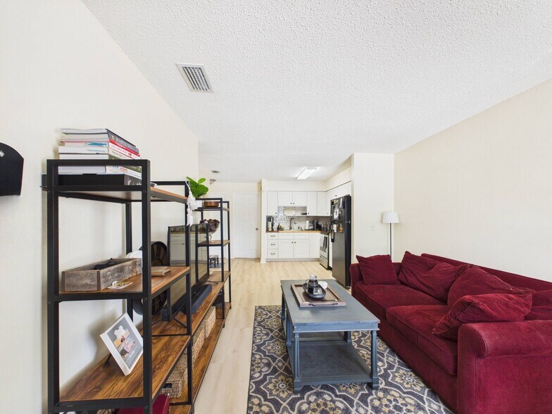 Living Room - 1411 E 109th Ave