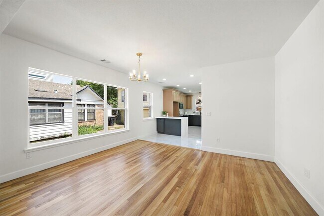Building Photo - 2811 Barbee St