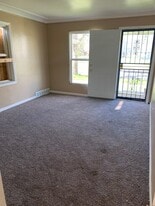 Building Photo - 18725 Kelly Rd