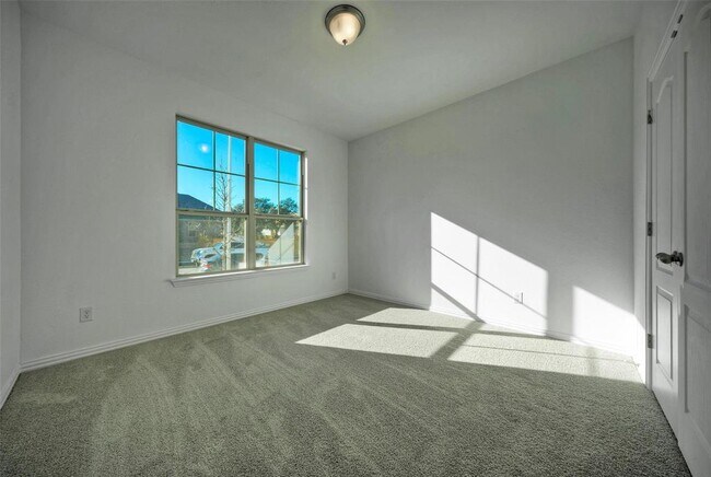 Building Photo - 2428 Demorse Dr
