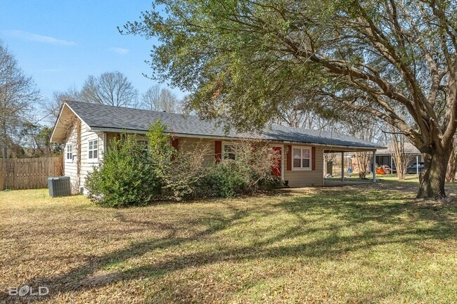 Building Photo - 7062 Winburn Dr