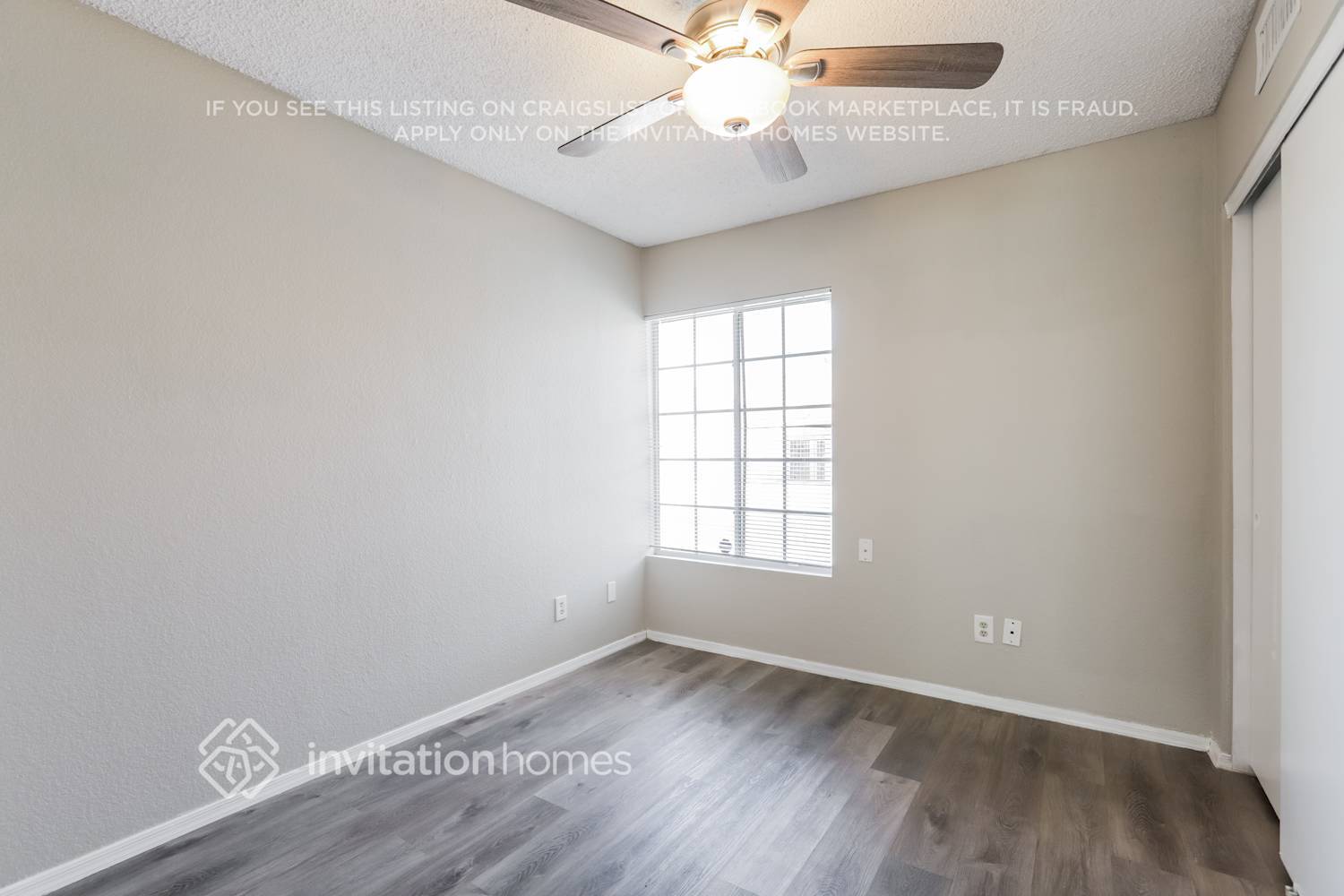 Building Photo - 7037 N 28th Dr