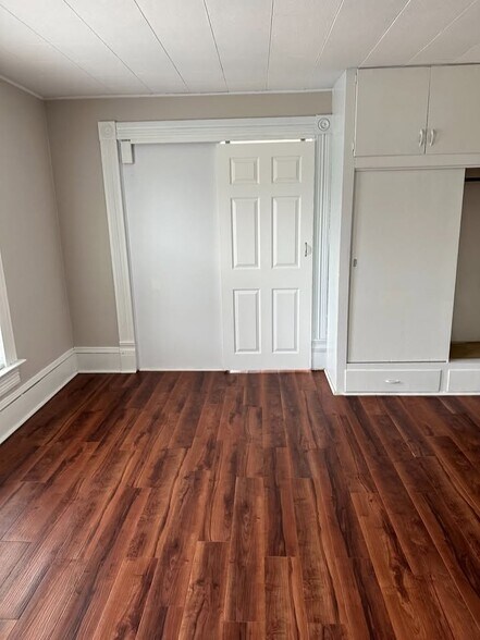 Building Photo - 1521 George St