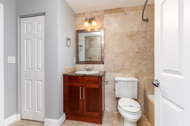 Building Photo - 486 SW 5th St