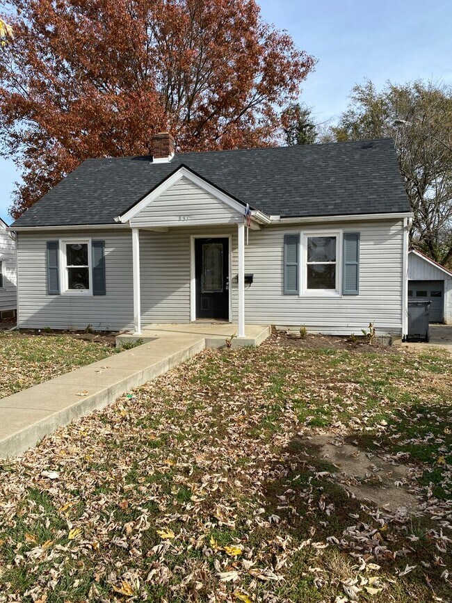Building Photo - A Lovely 3 Bedroom, 2 Story Home Off Loudo...