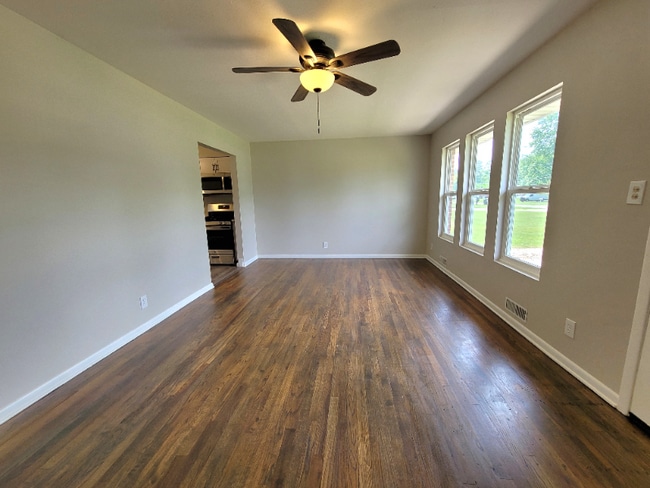 Building Photo - 3952 Marie Dr