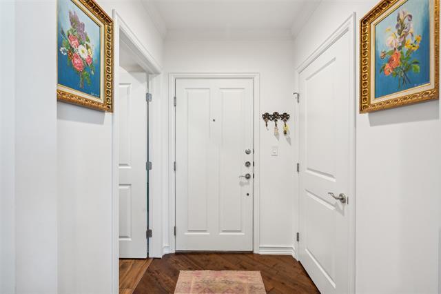 Primary Photo - 500 Throckmorton St