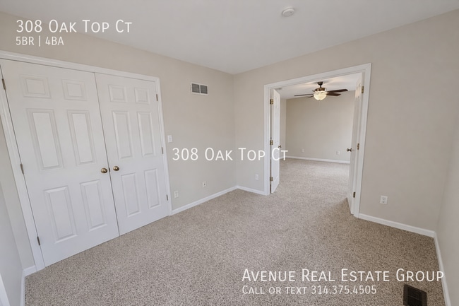 Building Photo - 308 Oak Top Ct