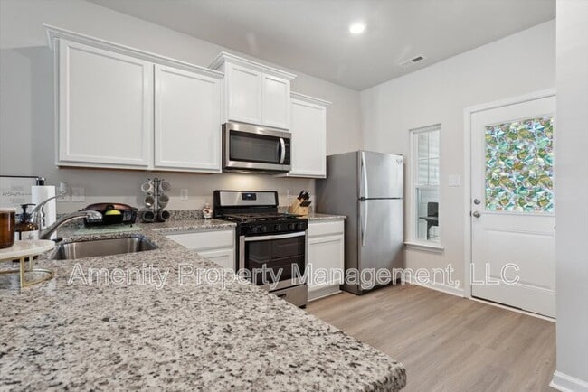Building Photo - 1527 Auckland Ct