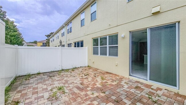Building Photo - 5124 Crown Hvn Dr