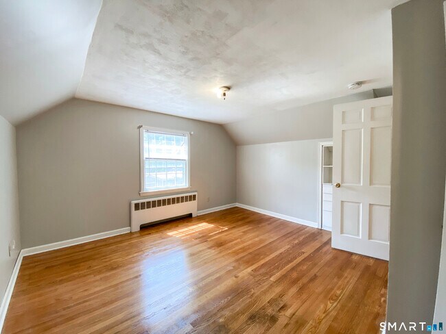 Building Photo - 48 Bagley Rd