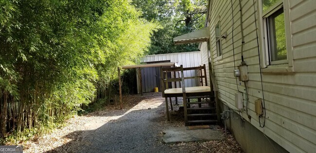 Building Photo - 30 Battey Dr