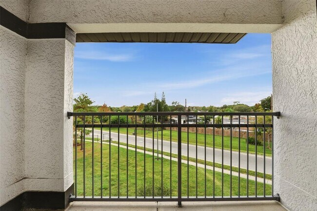 Building Photo - 5526 Pga Blvd