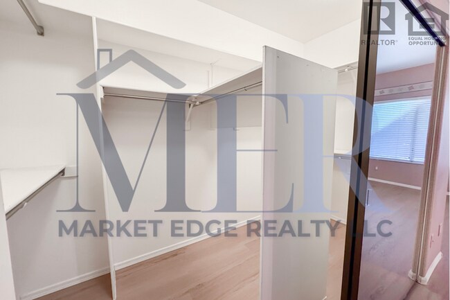 Building Photo - 4Bed/2.5Bath Home at Deer Valley Rd/67th Ave! $199 MOVE-IN SPECIAL! Ready for Immediate Move-In!