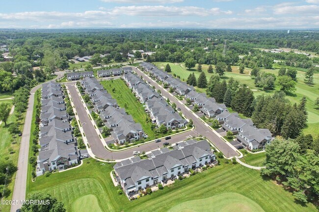 Building Photo - 42 Dogleg Ln