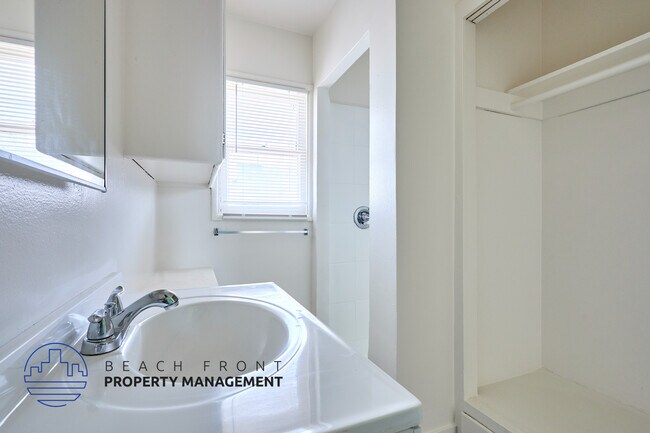 Building Photo - 436 W. Magnolia Street