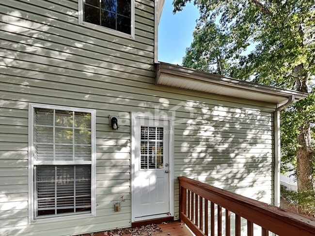 Building Photo - 12 Bittercrest Ct