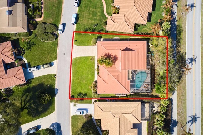 Building Photo - 2281 SW Starling Dr