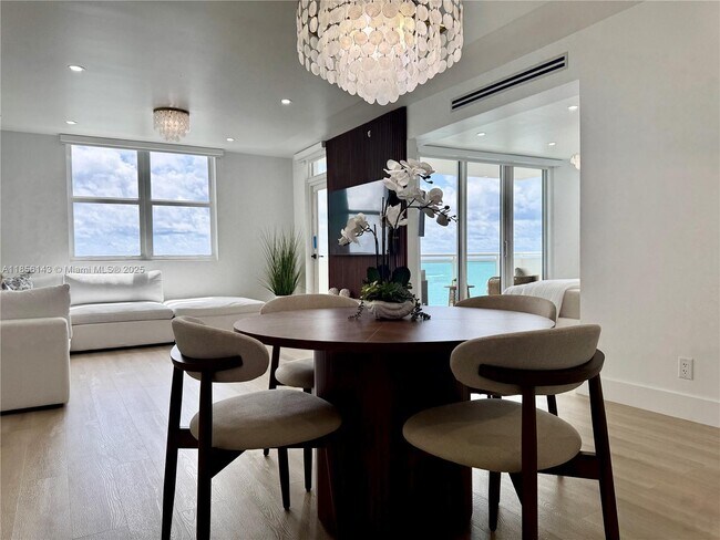 Building Photo - 3001 S Ocean Dr