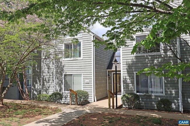 Primary Photo - 1242 Clifden Green