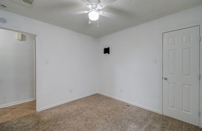 Building Photo - 11123 Wild Goose Dr