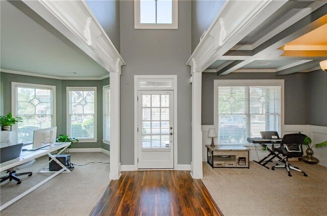 Building Photo - 4669 Sierra Creek Dr NE