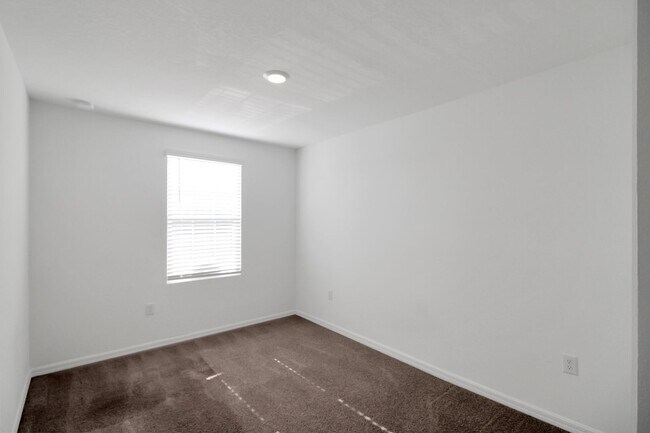 Building Photo - Palmero Annual Townhouse for Rent