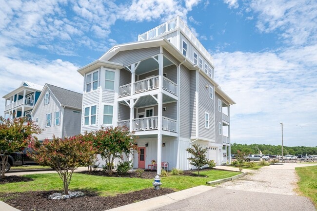 FURNISHED MONTHLY BEACH HOME WITH UNOBSTR... - FURNISHED MONTHLY BEACH HOME  WITH UNOBSTR...