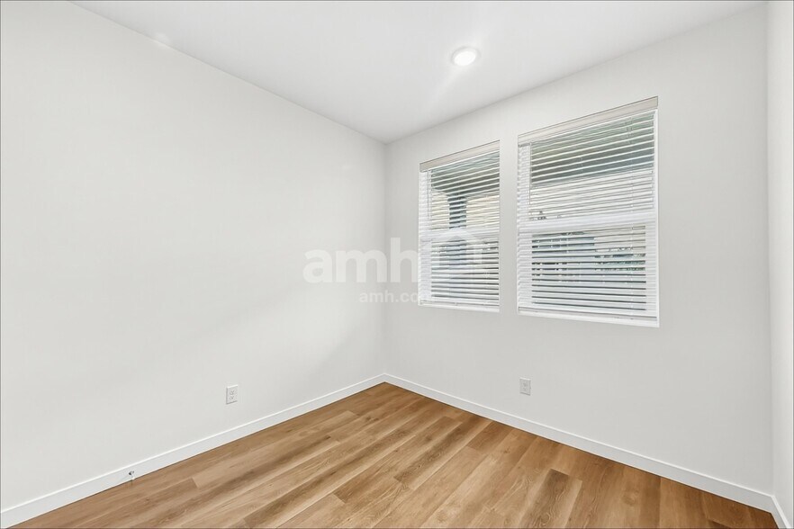 Building Photo - 8023 Verona Lp SW