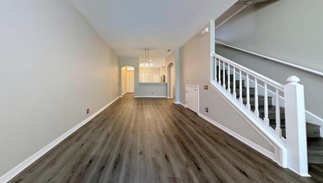 Building Photo - 9828 Fan Palm Way