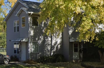 Building Photo - 723 Prospect St