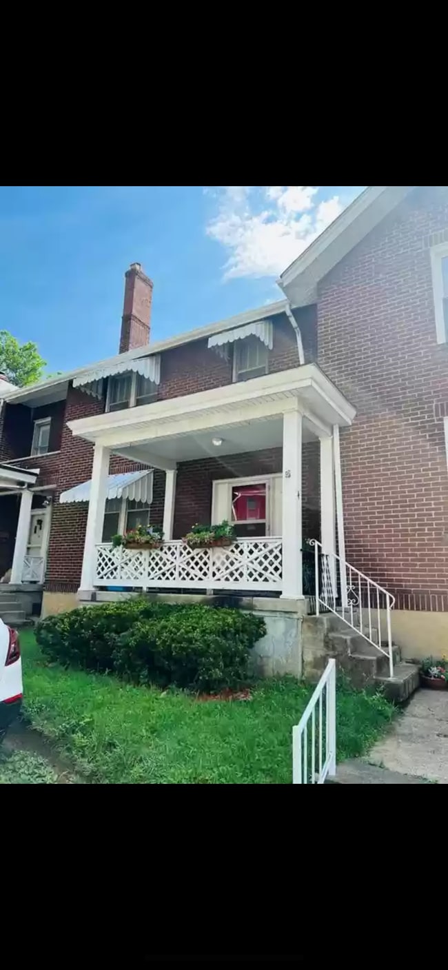 Building Photo - 4 Campbell Ter