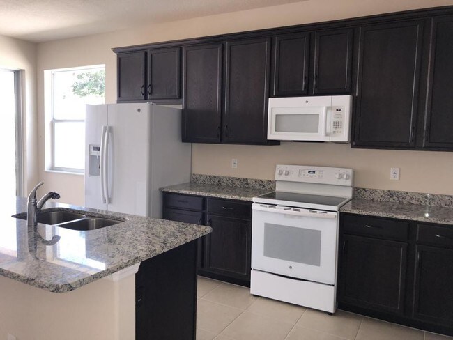 Building Photo - 14945 Potterton Cir