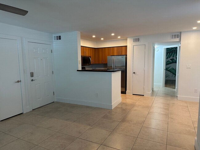 Building Photo - 1275 Crystal Way