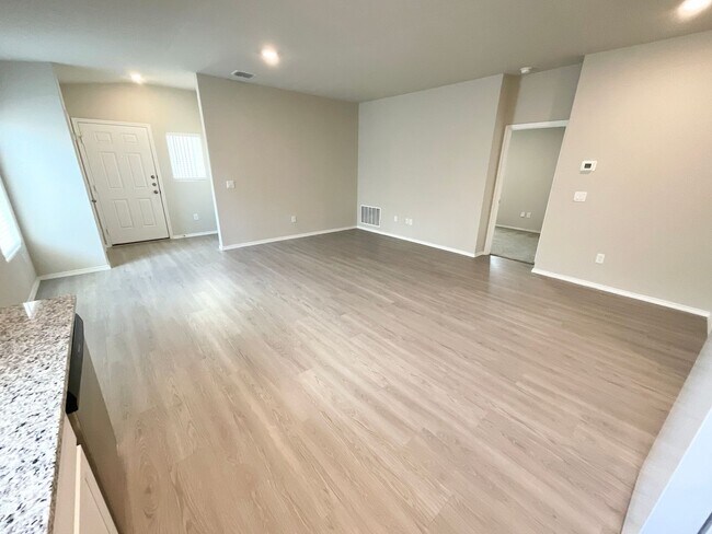 Building Photo - 5731 Falcon Pt