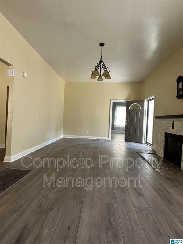 Building Photo - 2133 47th St Ensley