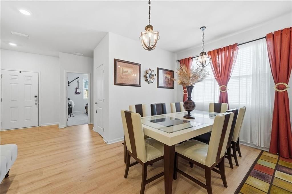 Building Photo - 196 Summit Pointe Dr