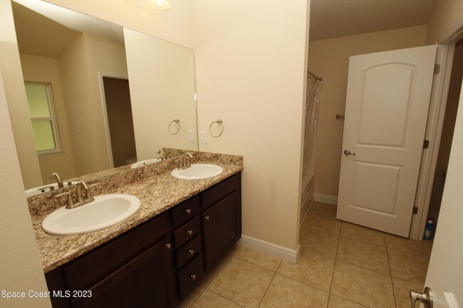 Building Photo - 1034 Breakaway Trail
