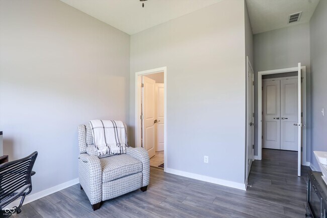 Building Photo - 1534 Birchfield Dr