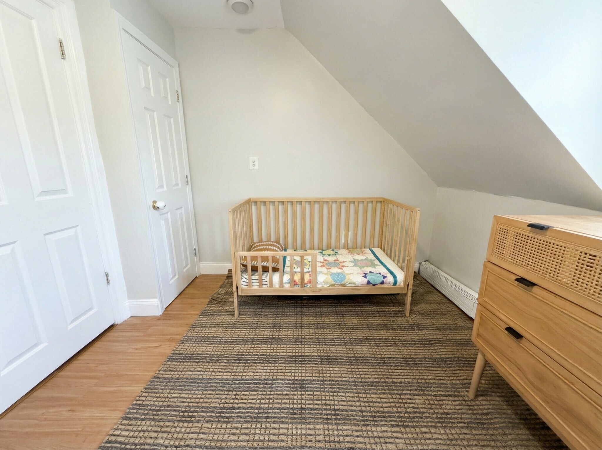 Building Photo - 24 Fellsway W