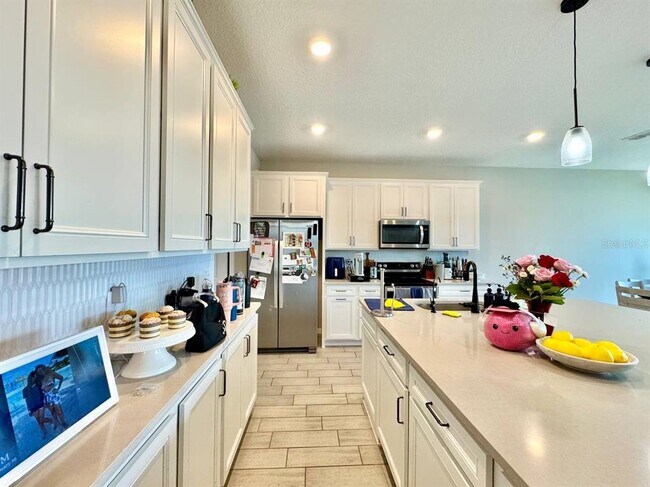 Building Photo - 11281 Beach Walk Wy NE